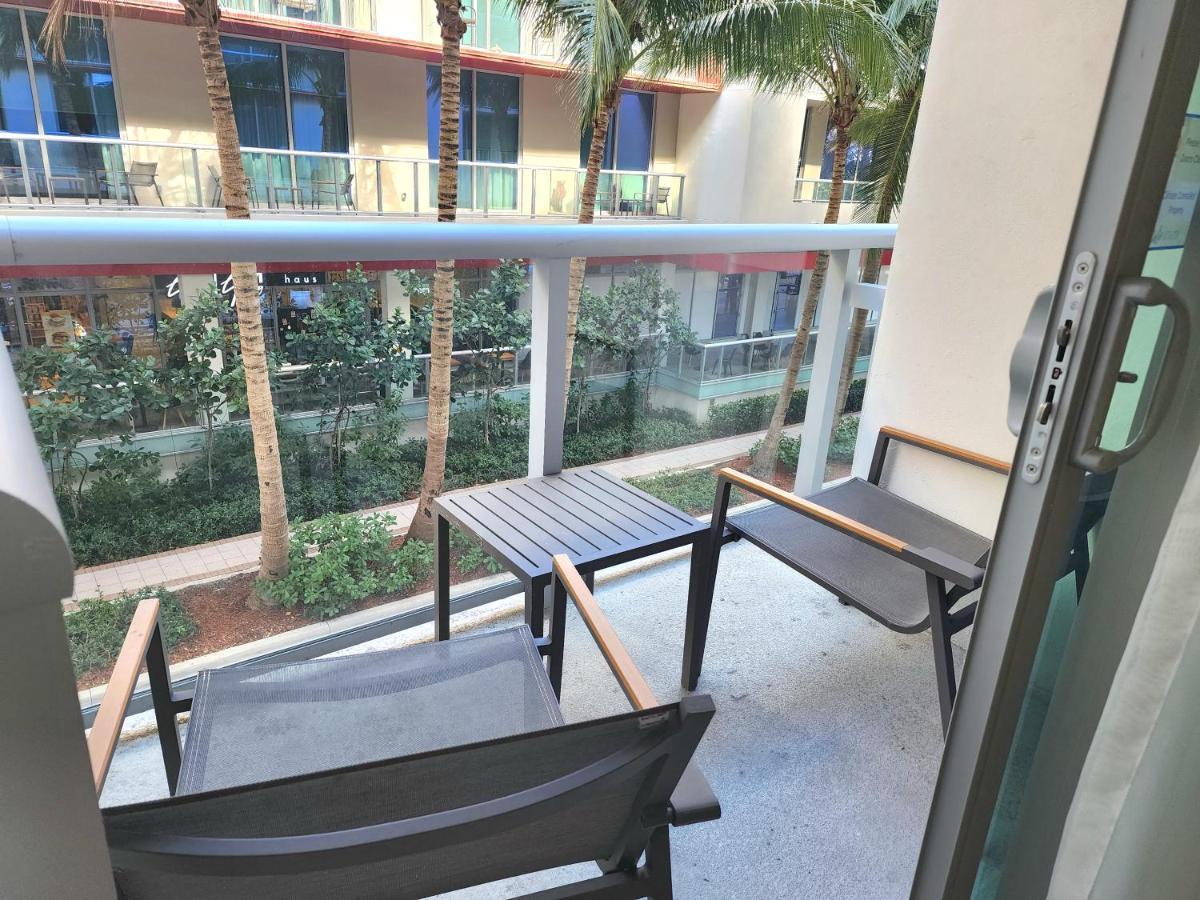 Hollywood Studios Condo Costa Exteriör bild