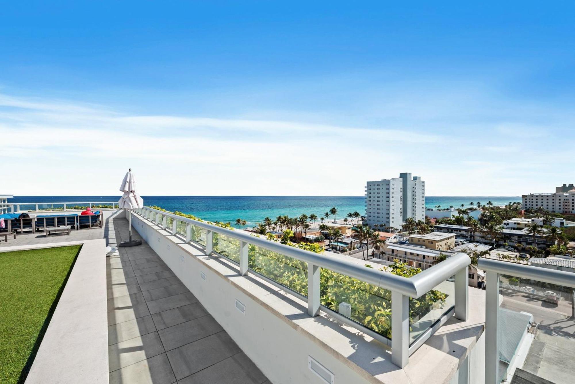 Hollywood Studios Condo Costa Exteriör bild